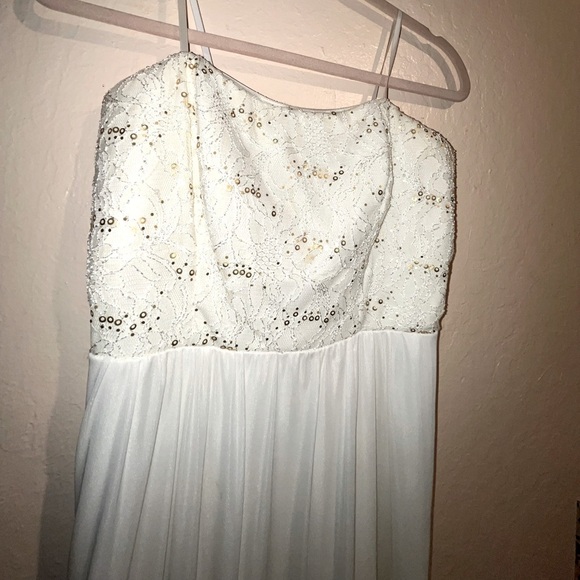 White halter dress with gold sequence - Picture 1 of 4